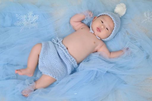 咸阳摸孕妇肚子沾喜气
